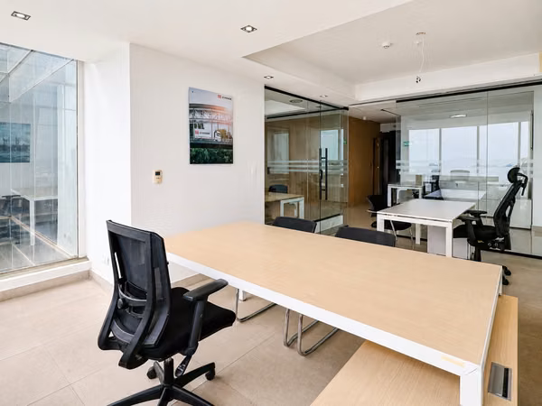OFFICE FOR SALE IN BICSA FINANCIAL AVE. BALBOA