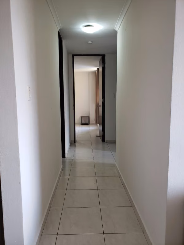 Se alquila o se vende apartamento Centenario