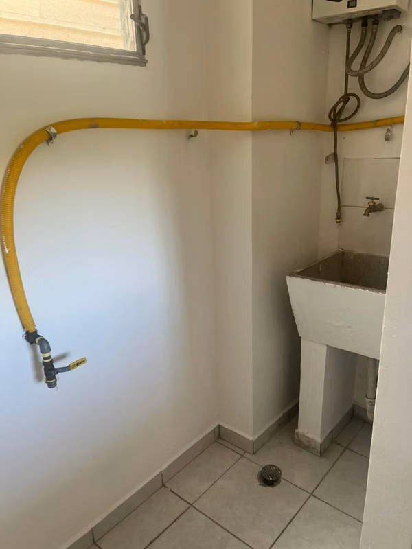 Se alquila o se vende apartamento Centenario