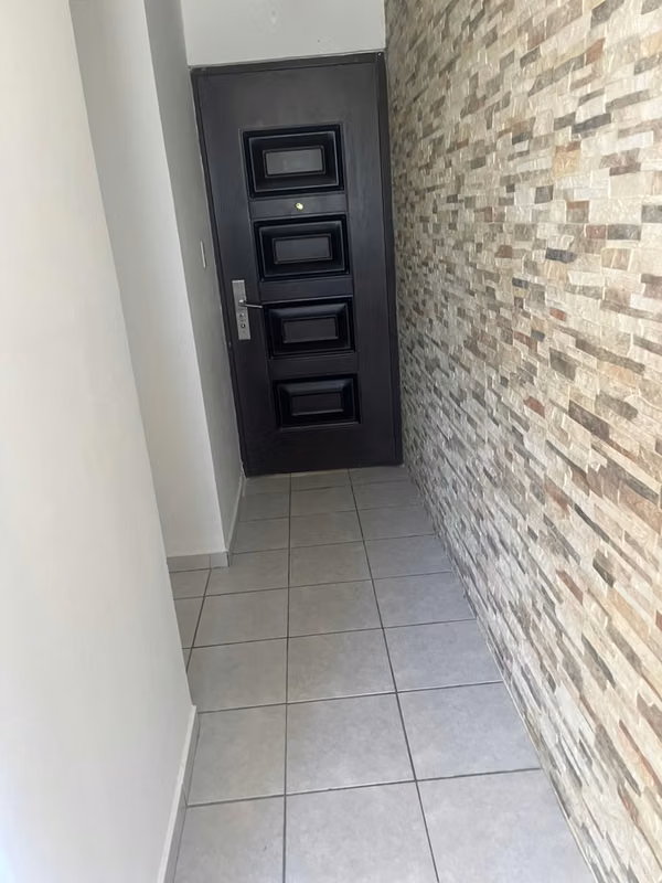 Se alquila o se vende apartamento Centenario