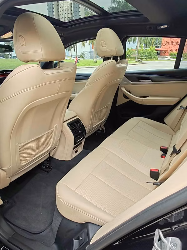 BMW X4 SDRIVE 3.0I AÑO 2023 PAQUETE M. "NEGOCIABLE"