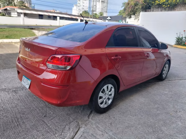 KIA SOLUTO 2024 AUTOMATICO