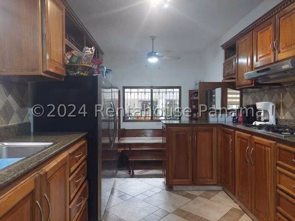 Casa en venta en San Francisco 24EPP6280