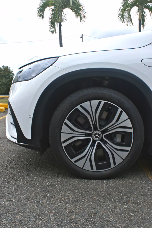 Mercedes-Benz EQE SUV 500 4MATIC Luxury Edition 2024 – ¡Como Nueva! (Unidad Test Drive)