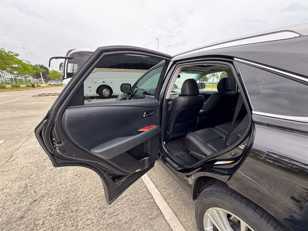 2013 LEXUS RX450 H 49,000 KILOMETROS