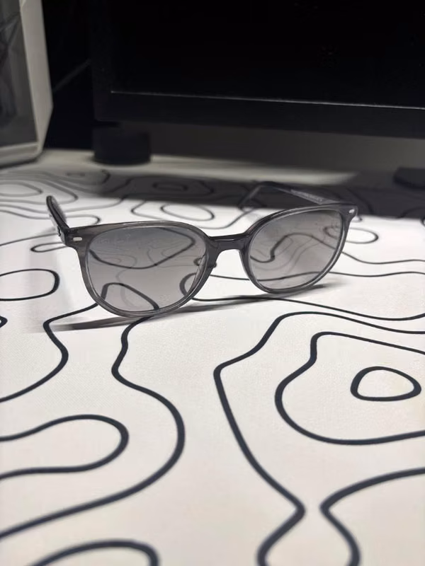 Gafas de sol Ray-Ban Elliott 0RB2197 - Gafas de sol de diseñador con ajuste de puente alto.