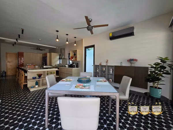 Luxury house for sale - Barrio Alto  AlTos de Panamá