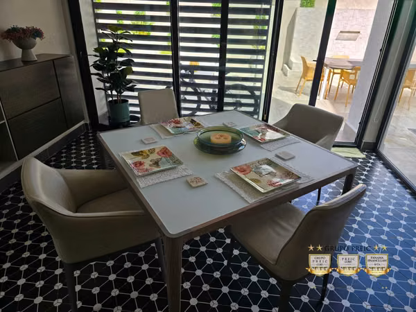 Luxury house for sale - Barrio Alto  AlTos de Panamá