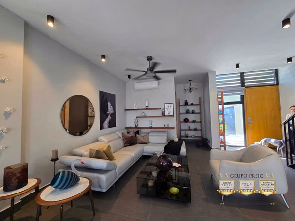 Luxury house for sale - Barrio Alto  AlTos de Panamá
