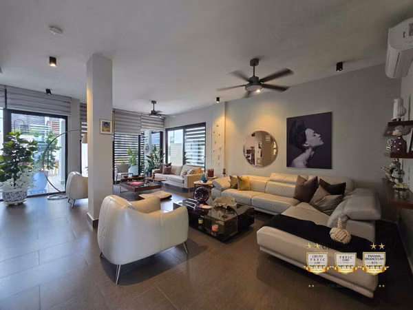 Luxury house for sale - Barrio Alto  AlTos de Panamá
