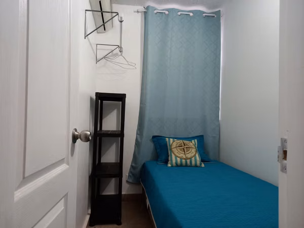 Fourth furnished near the subway of the wits and the Golden