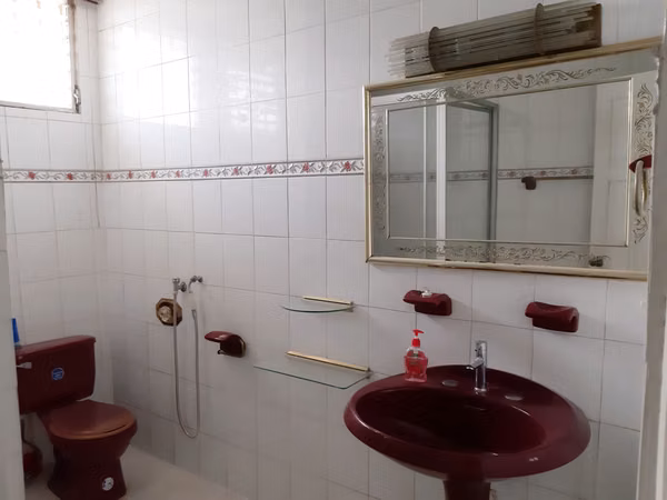 Fourth furnished near the subway of the wits and the Golden