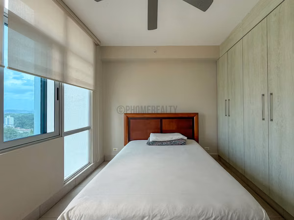 Apartment for Rent in Dos Mares, Panama – Spacious 140 m² Residence with Balcony