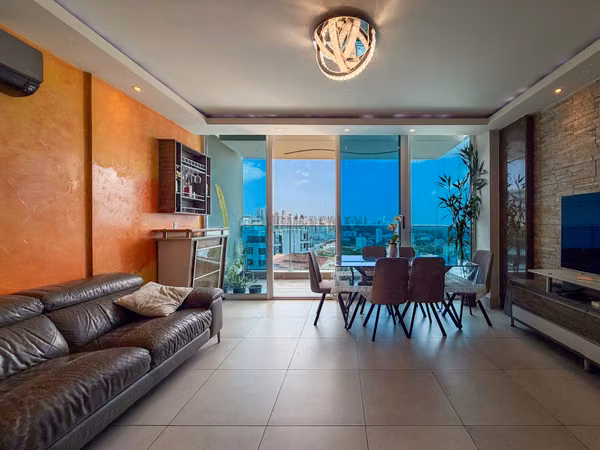 Apartment for Rent in Dos Mares, Panama – Spacious 140 m² Residence with Balcony