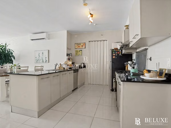 FOR SALE APARTMENT IN PH ALLURE AT THE PARK, BELLA VISTA (6)