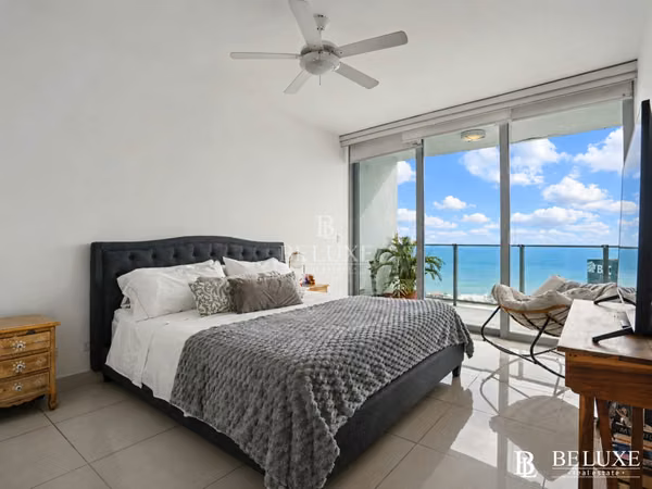 FOR SALE APARTMENT IN PH ALLURE AT THE PARK, BELLA VISTA (6)