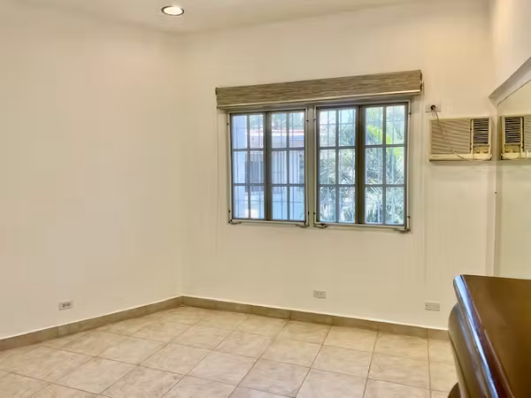 Sale of House in Altos del Golf LH