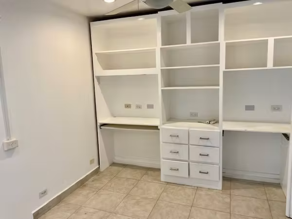 Sale of House in Altos del Golf LH