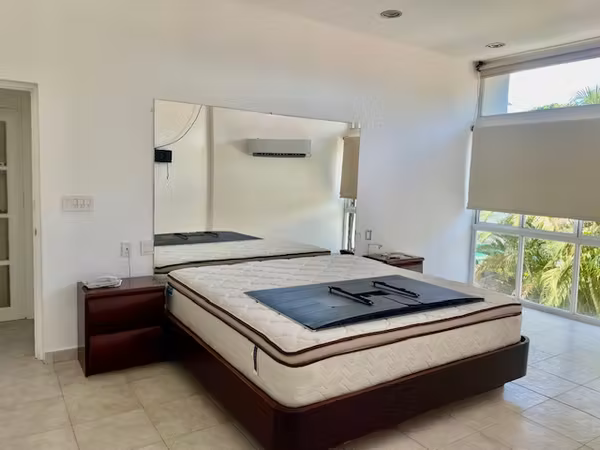 Sale of House in Altos del Golf LH