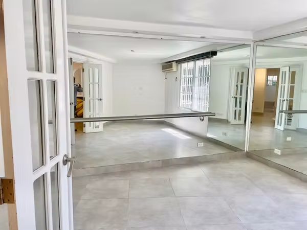 Sale of House in Altos del Golf LH