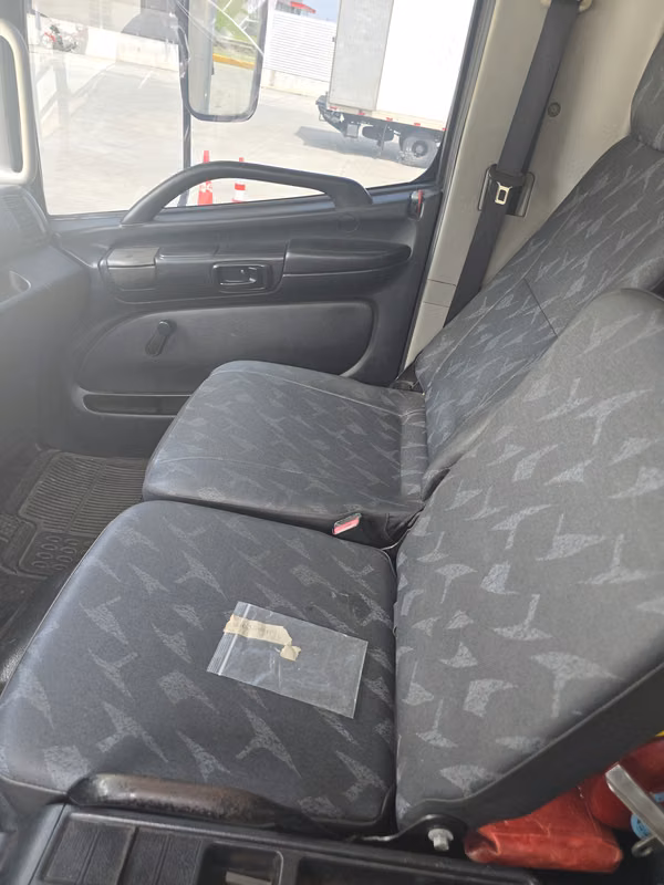 SE VENDE CAMION Hino Modelo FC 500 año 2011