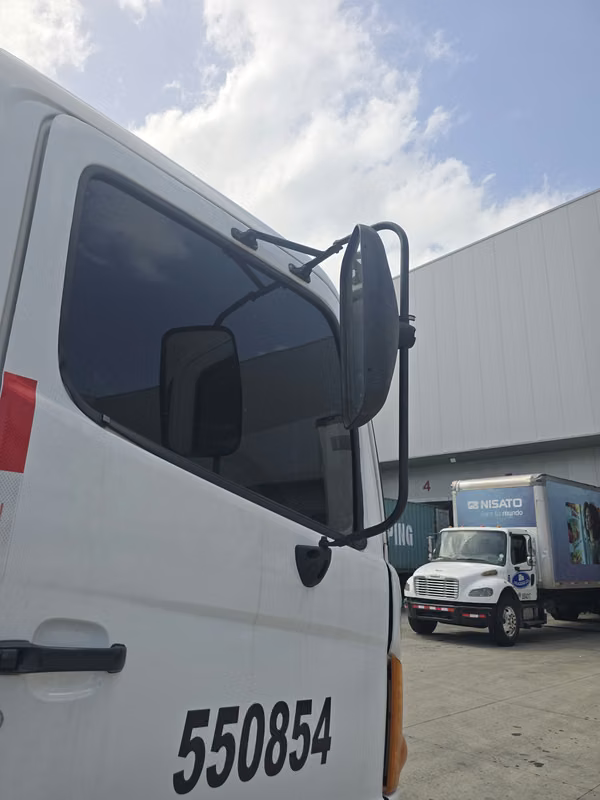 SE VENDE CAMION Hino Modelo FC 500 año 2011
