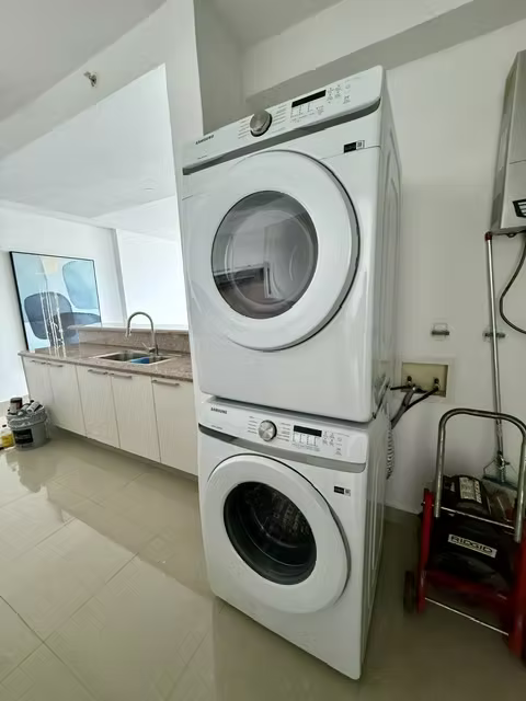 Amoblado apartment rental in Costa del Este 3 Recamaras LH