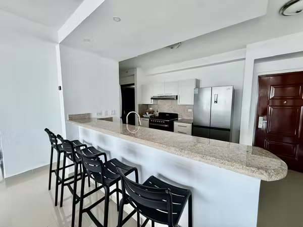 Amoblado apartment rental in Costa del Este 3 Recamaras LH