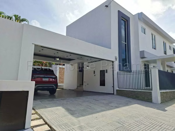 House for rent in La Alameda YDU