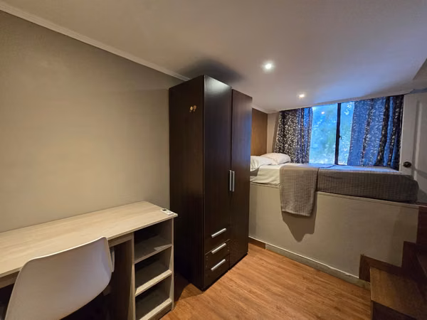 Private room with bathroom in Casa Rica - Obarrio