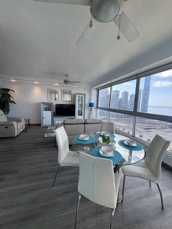 FOR RENT BEATIFUL APARTMENT OCEAN VIEW AVENIDA BALBOA