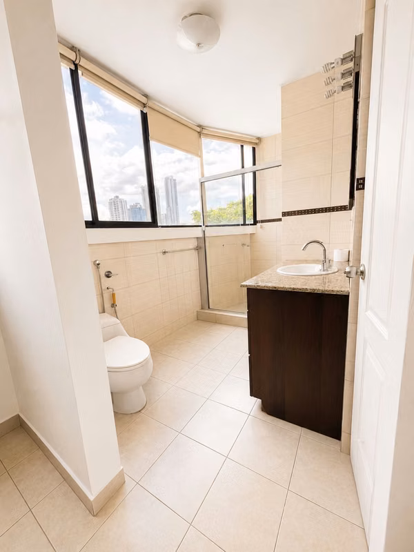 I SELL A 189 SQUARE METER APARTMENT IN SAN FRANCISCO