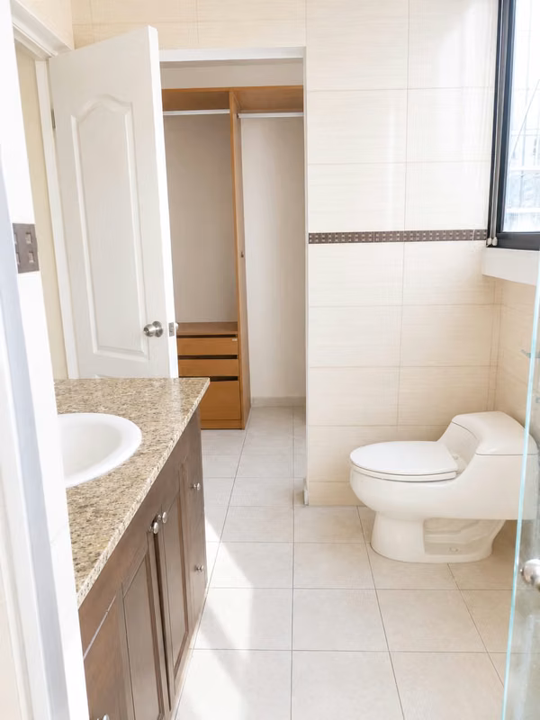 I SELL A 189 SQUARE METER APARTMENT IN SAN FRANCISCO
