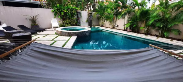 With Remodelated Private Pool House in East Coast 22EPP8044
