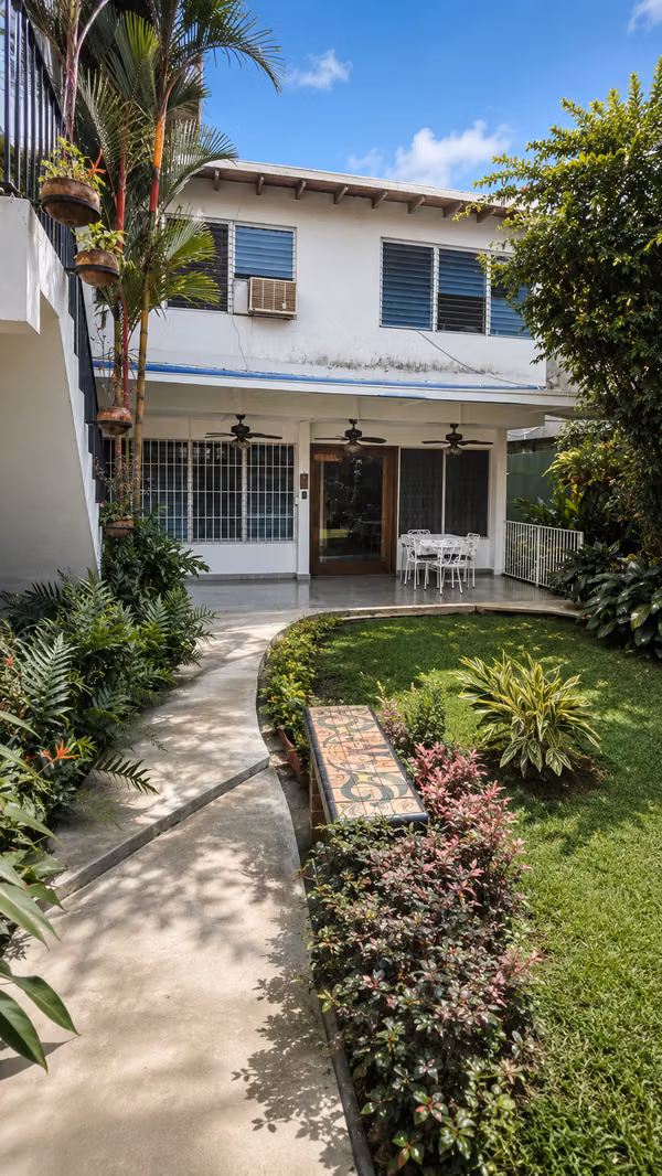 RESIDENCIA EN VENTA RM1-C2  HERBRUGER – EL CARMEN