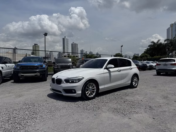 BMW 118I 2017
