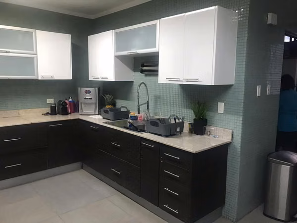 Melissa Foster Luxury Sells Spectacular Apartment at Los Delfines Avenida Balboa MFR2041