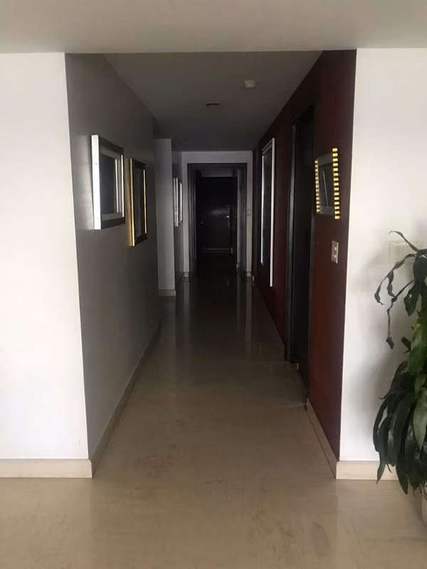 Melissa Foster Luxury Sells Spectacular Apartment at Los Delfines Avenida Balboa MFR2041