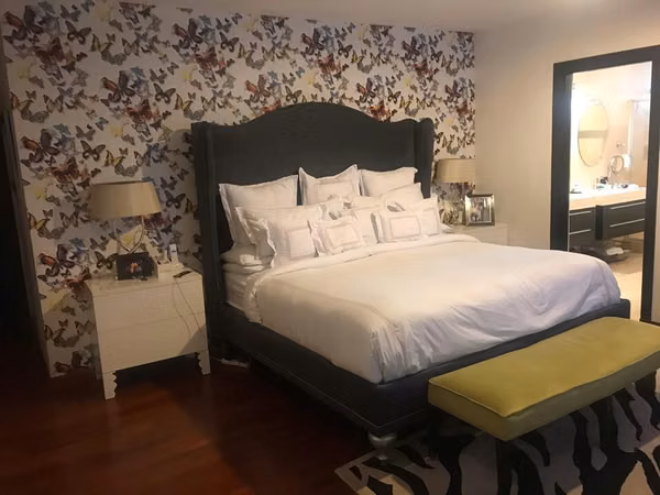 Melissa Foster Luxury Sells Spectacular Apartment at Los Delfines Avenida Balboa MFR2041