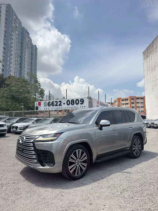 LEXUS LX600