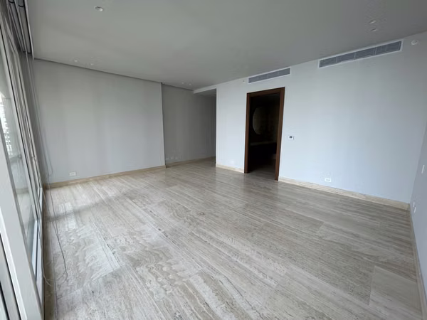 395 m² Apartment with 4 Bedrooms and Appliances Included | For Rent