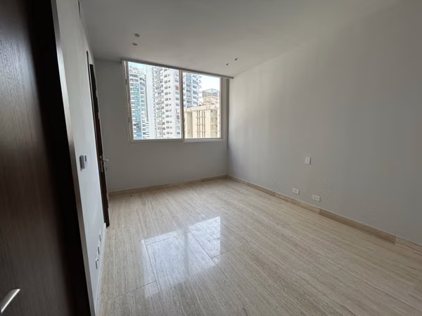 395 m² Apartment with 4 Bedrooms and Appliances Included | For Rent