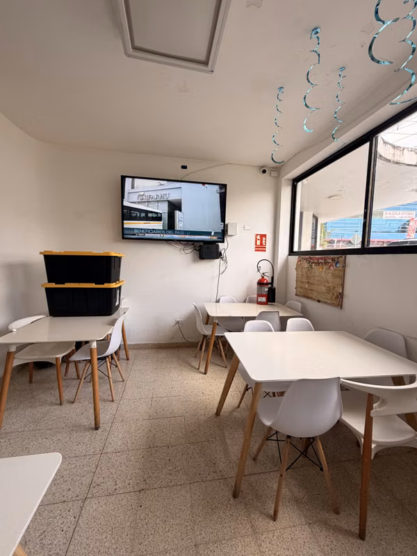 FOR RENT AN IMPRESSIVE HOUSE / COMMERCIAL PREMISES IN EL DORADO