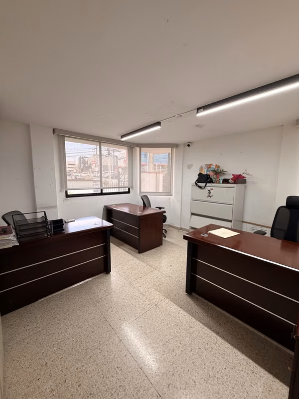 FOR RENT AN IMPRESSIVE HOUSE / COMMERCIAL PREMISES IN EL DORADO
