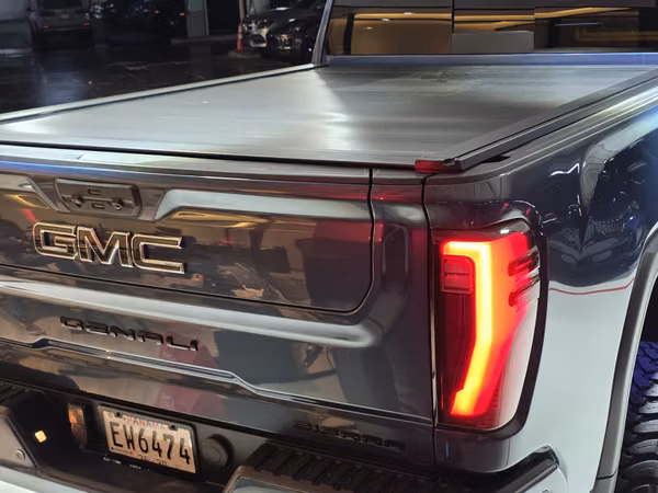 GMC Sierra 3500 Denali Ultimate 2025