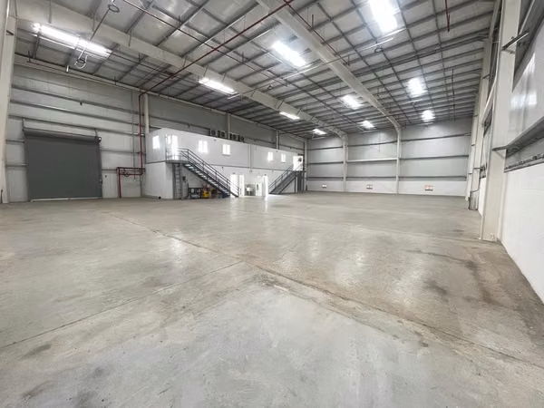 MODERN WAREHOUSE FOR RENT IN TOCUMEN STORAGE COMPLEX, MAÑANITAS