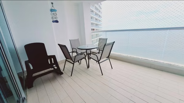 ALQUILO APARTAMENTO EN PH BAHIA
