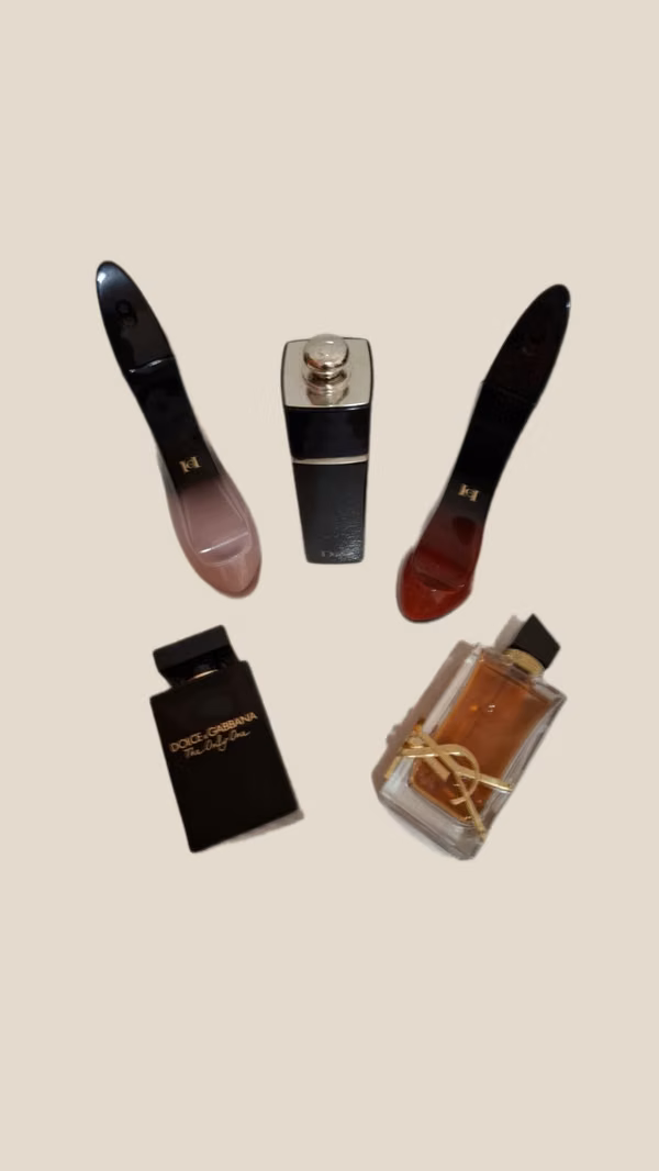 Sale of perfumes, slippers and articles of beauty
