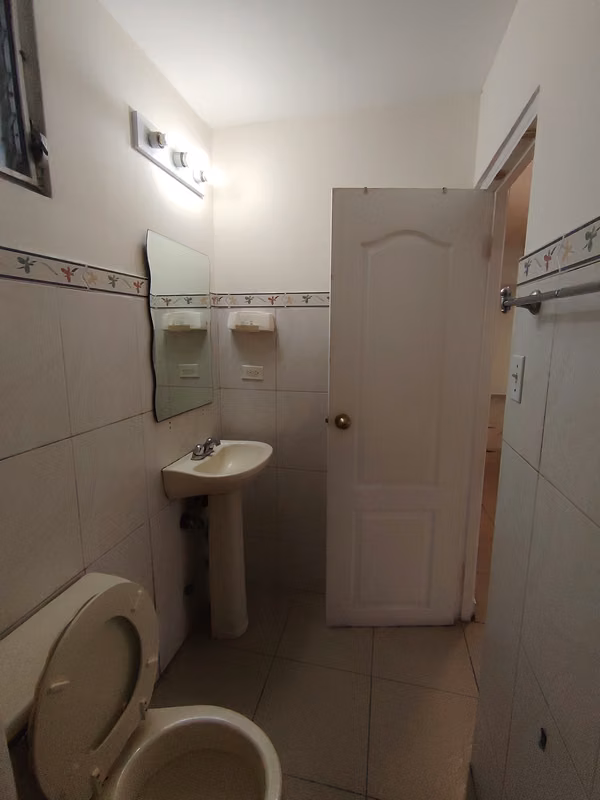 For Rent! Centrally Located and Pet-Friendly Apartment on Vía España