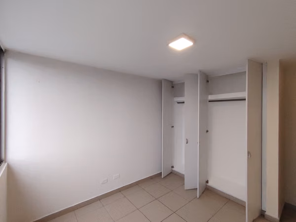 For Rent! Centrally Located and Pet-Friendly Apartment on Vía España